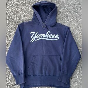 Vintage Nike New York Yankees centre swoosh Hoodie